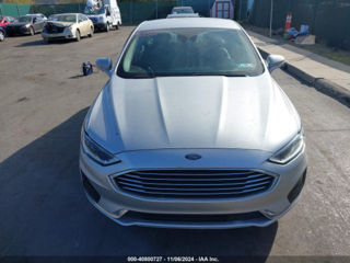 Ford Fusion foto 2