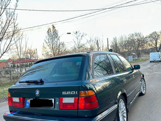 BMW 5 Series foto 6