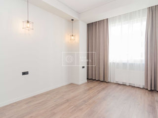 Apartament cu 3 camere, 97 m², Botanica, Chișinău foto 5