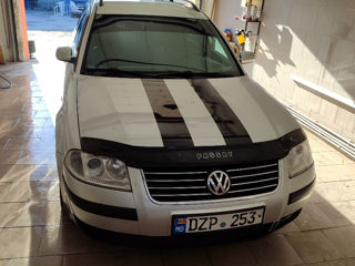 Volkswagen Passat foto 1