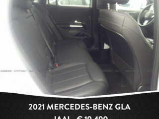 Mercedes GLA foto 9