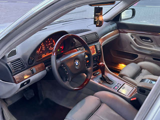 BMW 7 Series foto 4