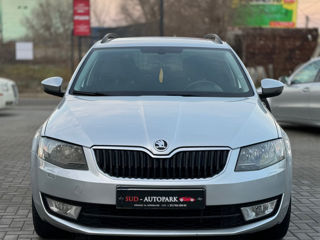 Skoda Octavia foto 3