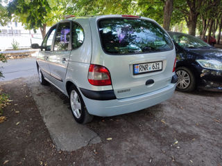 Renault Scenic foto 8