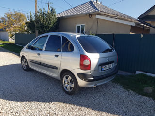 Citroen Xsara Picasso foto 3