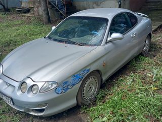 Hyundai Coupe foto 2