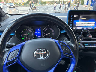 Toyota C-HR foto 3