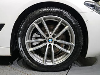 BMW 5 Series foto 5