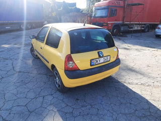 Renault Clio foto 5