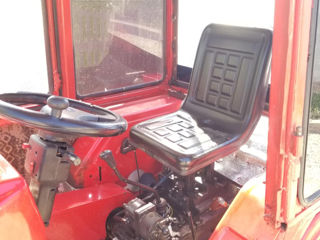 Tractor Zubr 25 c.p. foto 1