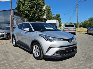 Toyota C-HR foto 3