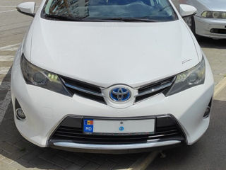 Toyota Auris foto 1