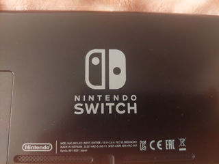 Продам Nintendo Switch вторая ревизия в отличном  состояние foto 2