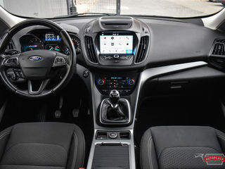 Ford Kuga foto 8