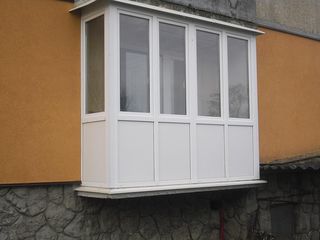 Balcoane din PVC. Ferestre, usi de intrare, interior, de balcon. Остекление балконов. Окна двери ПВХ