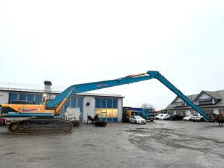 Excavator Hyundai Robex 520 LC-9 cu rază lungă foto 3