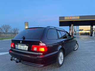 BMW 5 Series foto 6