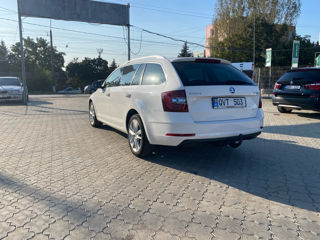 Skoda Octavia foto 3