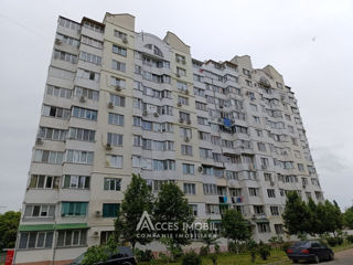 Apartament cu 3 camere, 92 m², Botanica, Chișinău foto 1