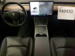 Tesla Model 3 foto 3