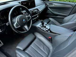 BMW 5 Series foto 9