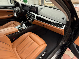 BMW 5 Series foto 15