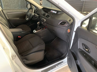 Renault Grand Scenic foto 7