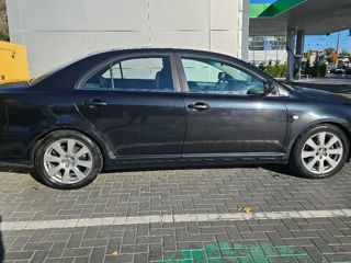 Toyota Avensis foto 3