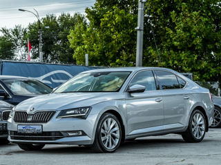 Skoda Superb foto 4