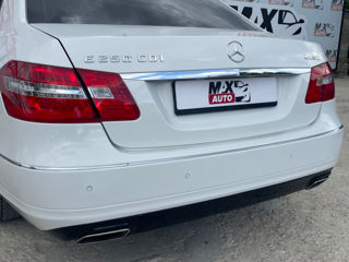 Mercedes E-Class фото 6