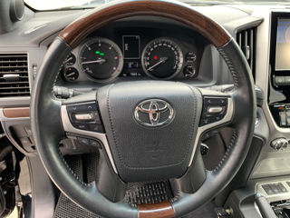 Toyota Land Cruiser foto 11