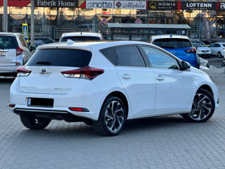 Toyota Auris foto 4