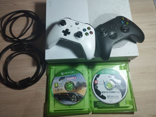 Vand Xbox one s 1T + 2 controlere + 2 jocuri foto 2