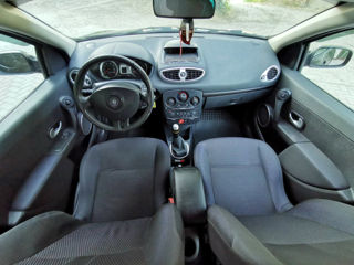 Renault Clio foto 5