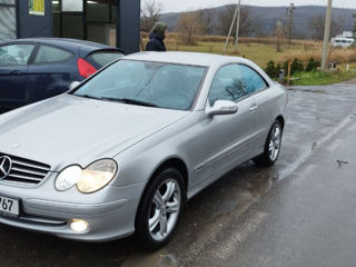 Mercedes CLK-Class foto 2