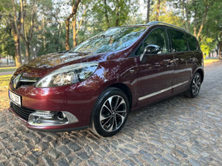 Renault Grand Scenic foto 2