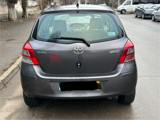 Toyota Yaris foto 6