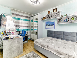 Vînd Duplex  2 nivele ! Suprafața 135 m.p ! Teren privat ! foto 11