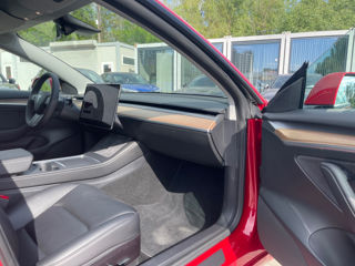 Tesla Model 3 foto 15