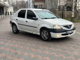 Dacia Logan foto 2