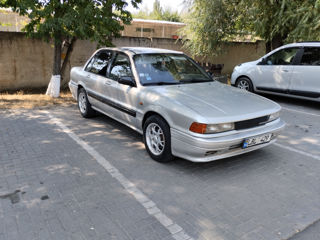 Mitsubishi Galant foto 8