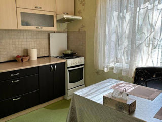 Apartament cu 1 cameră, 44 m², Buiucani, Chișinău foto 3