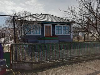 Se vinde casa de piatră foto 1