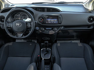 Toyota Yaris foto 6