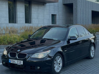 BMW 5 Series foto 2