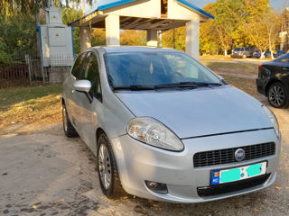 Fiat Grande Punto foto 2