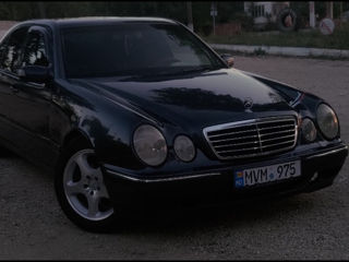 Mercedes E-Class