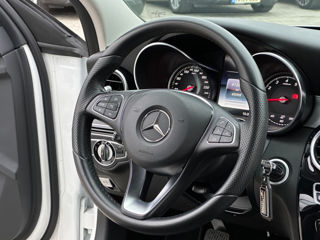 Mercedes C-Class foto 9