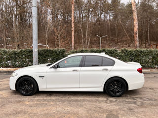 BMW 5 Series foto 1