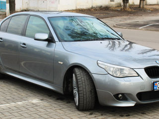 BMW 5 Series foto 4